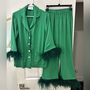 NWT SLEEPER PAJAMA SET- GREEN SIZE SMALL